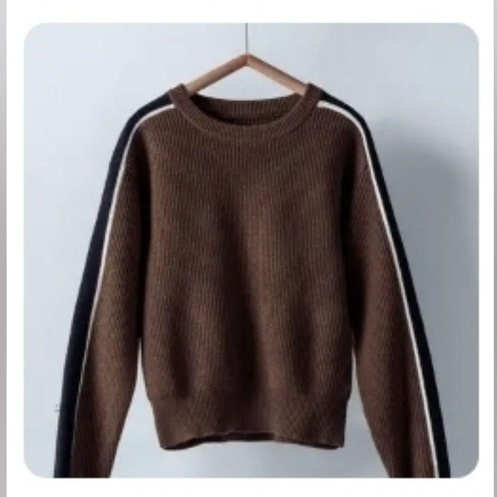 Brown Crewneck Sweater with Contrast Stripe
